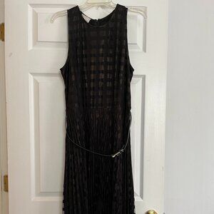 ✨ Donna Morgan Metallic Pleated Midi/Maxi Dress ✨